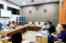 Komisi IV DPRD Pamekasan Saat Rapat Evaluasi Bersama Manajemen RSUD Smart Pamekasan. (KLIKMADURA)