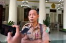 Kepala Dinas Kesehatan, dr. Saifudin saat diwawancara awak media. (KLIKMADURA)