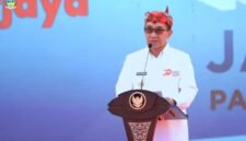 Bupati Pamekasan KH. Kholilurrahman menyampaikan sambutan pada puncak peringatan Hari Koperasi Nasional (Harkopnas) Jawa Timur Ke-79. (KLIKMADURA)