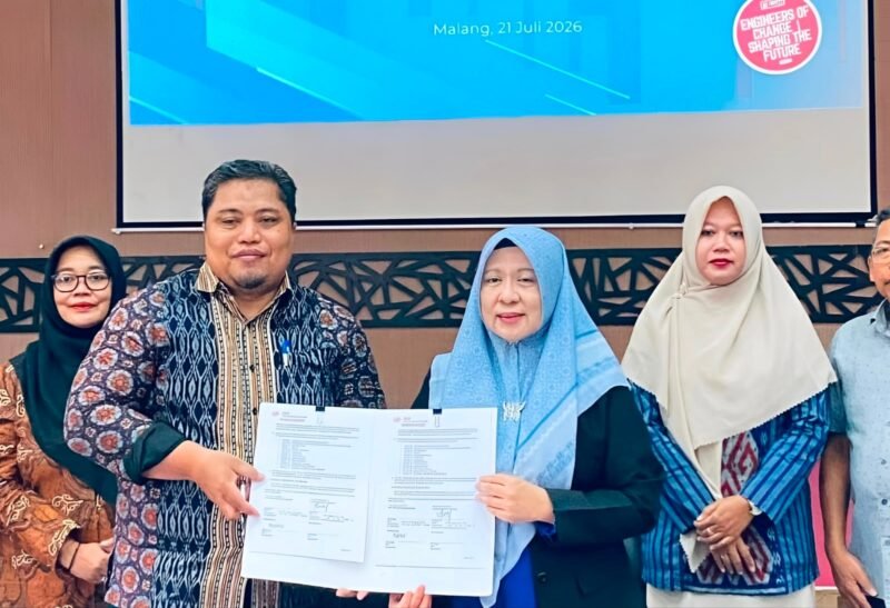 Perwakilan setiap kampus saat melakukan penandatanganan kesepakatan kerjasama di Fakultas Teknik Universitas Negeri Malang, Senin, (20/7/2026).