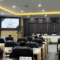 Wakil Bupati Pamekasan, H. Sukriyanto saat menyampaikan nota penjelasan dihadapkan anggota dewan. (MOHAMMAD IQBALUL KHAVEI MZ / KLIKMADURA)