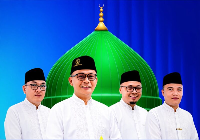 Rektor UIM, Dr. H. Ahmad (Dua dari kiri) bersama wakil rektor. (KLIKMADURA)