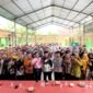 Kabid Pembinaan SD, Disdikbud Pamekasan Dr. Ridwan bersama para guru se Kecamatan Pademawu saat penutupan Program Digischool Klik Madura. (KLIK MADURA) 