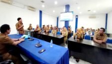 Sejumlah peserta antusias mengikuti peluncuran platform verifikasi AI yang digagas Diskominfo Sampang. (ALI MUCHTAR / KLIKMADURA)