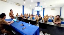 Sejumlah peserta antusias mengikuti peluncuran platform verifikasi AI yang digagas Diskominfo Sampang. (ALI MUCHTAR / KLIKMADURA)