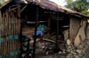 Kondisi rumah milik pasutri asal Sampang setelah dilalap si jago merah. (ALI MUCHTAR / KLIKMADURA)