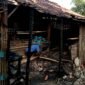 Kondisi rumah milik pasutri asal Sampang setelah dilalap si jago merah. (ALI MUCHTAR / KLIKMADURA)