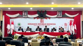 Suasana rapat paripurna DPRD Pamekasan saat dengar pidato kenegaraan presiden Prabowo Subianto dalam rangka hut ke-81 kemerdekaan RI, Jum'at (14/8/2026).