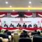 Suasana rapat paripurna DPRD Pamekasan saat dengar pidato kenegaraan presiden Prabowo Subianto dalam rangka hut ke-81 kemerdekaan RI, Jum'at (14/8/2026).