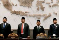 Bupati Achmad Fauzi Wongsojudo (paling kiri) bersama jajaran pimpinan DPRD Sumenep saat mengikuti Pidato Kenegaraan Presiden Republik Indonesia dalam rangka memperingati Hari Ulang Tahun (HUT) ke-81 Kemerdekaan Republik Indonesia. (KLIKMADURA)