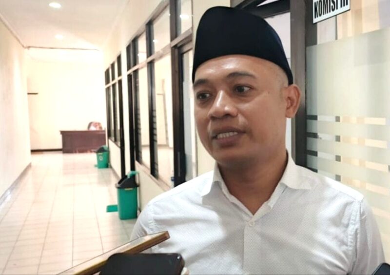 Ketua Komisi II DPRD Kabupaten Sampang Alan Kaisan. (DOK. KLIKMADURA)