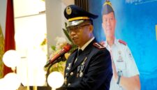 Kalapas Narkotika Kelas IIA Pamekasan Kusnan saat menyampaikan sambutan pada penyerahan SK salinan remisi. (KLIKMADURA)