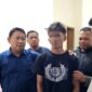 Tim Unit Reaksi Cepat (URC) Satreskrim Polres Pamekasan saat menangkap terduga pelaku pembacokan. (KLIKMADURA)