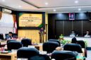 Ketua Fraksi Gelora Perjuangan DPRD Pamekasan, Saedy Romli saat menyampaikan pandangan umum fraksi dalam rapat paripurna DPRD Pamekasan, Rabu (19/8/2026).