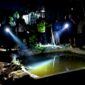 Sejumlah warga melihat TKP tenggelamnya bocah berusia 4 tahun di Desa Bluuran, Kecamatan Karangpenang, Sampang. (KLIKMADURA)
