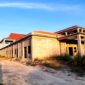 Penampakan bangunan Puskesmas Bulangan Haji setelah mulai dikerjakan tahap 2. (DOK. KLIKMADURA)