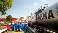 Sejumlah jurnalis se Jatimbalinus saat berkunjung ke Feul Terminal Pertamina di Batu. (KLIKMADURA)