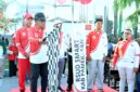 Bupati Pamekasan Dr. Kholilurrahman melepas peserta fun walk RSUD Smart Pamekasan. (KLIKMADURA)