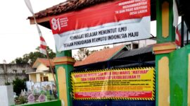 Kondisi TK ABA IV Pamekasan setelah disegel warga yang mengaku ahli waris. (LAILIYATUN NURIYAH / KLIKMADURA)
