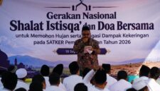 Ustadz Suaidi saat menyampaikan tausiah di hadapan ratusan penghuni Lapas Klas IIA Pamekasan. (KLIKMADURA)