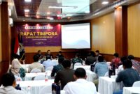 Suasana rapat Timpora Bangkalan saat rapat di Aula Hotel Rose, Bangkalan, Kamis (20/8/2026).