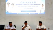 Kadisdikbud Pamekasan Basri Yulianto memimpin rapat pembentukan Rintisan Sekolah Model di Aula Disdikbud Pamekasan. (DISDIKBUD PAMEKASAN FOR KLIK MADURA)