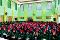 Ratusan mahasiswa baru Universitas Islam Madura (UIM) Saat Mengikuti Kegiatan PPKMB Visioner 2026. (KLIKMADURA)
