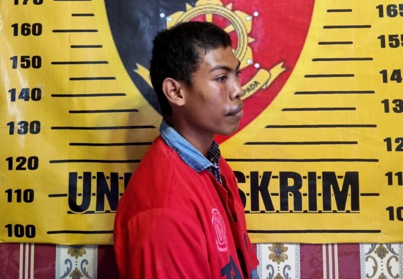 MR, warga Kecamatan Kokop, Kabupaten Bangkalan saat diamankan Polres Sampang atas kasus curanmor. (KLIKMADURA)