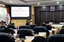 Bupati Pamekasan, KH. Kholilurrahman saat menyampaikan nota keuangan Rancangan Peraturan Daerah (Raperda) tentang Perubahan APBD Tahun Anggaran 2026 dalam rapat paripurna DPRD Pamekasan, Senin (21/9/2026).