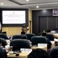 Bupati Pamekasan, KH. Kholilurrahman saat menyampaikan nota keuangan Rancangan Peraturan Daerah (Raperda) tentang Perubahan APBD Tahun Anggaran 2026 dalam rapat paripurna DPRD Pamekasan, Senin (21/9/2026).
