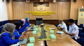 KOPRI PKC PMII Jawa Timur saat melakukan audiensi dengan jajaran Diskominfo Provinsi Jawa Timur di Aula Argopuro Diskominfo Jatim, Rabu (23/9/2026). (ISTIMEWA)