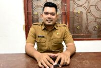 Kabid Olahraga Prestasi Disporapar Pamekasan R. Seprianggi Permana Putra saat ditemui di ruang kerjanya, Senin (28/9/2026). (LAILIYATUN NURIYAH/KLIK MADURA)