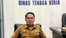 Kepala Disnaker Sampang, Asroni, S.Sos., M.Si. (KLIKMADURA)