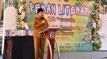 Bupati Sumenep, Achmad Fauzi Wongsojudo menyampaikan sambutan saat menghadiri Pekan Literasi 2026 di SMAN 1 Sumenep. (KLIKMADURA)