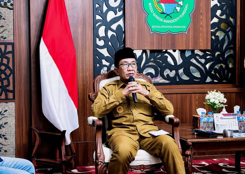 Bupati Pamekasan KH Kholilurrahman. (DOK. KLIKMADURA)