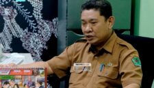 Direktur RSUD Waru Pamekasan dr. Nanang Suyanto saat diwawancarai tim Klik Madura beberapa waktu lalu. (TANGKAP LAYAR)
