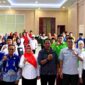 Peserta bimtek pengelolaan dan pertanggungjawaban bantuan keuangan partai politik foto bersama usai kegiatan. (KLIKMADURA)