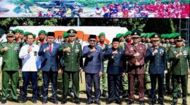 Jajaran Forkopimda foro bersama usai ucapara HUT TNI ke-81 di Lapangan Makodim 0826/Pamekasan, Senin (5/10/2026).