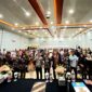 Pemateri dan seluruh peserta pertemuan terkait pencegahan NAPZA pada remaja di Ballroom Hotel Cahaya Berlian, Kamis (8/10/2026). (LAILIYATUN NURIYAH/KLIK MADURA)