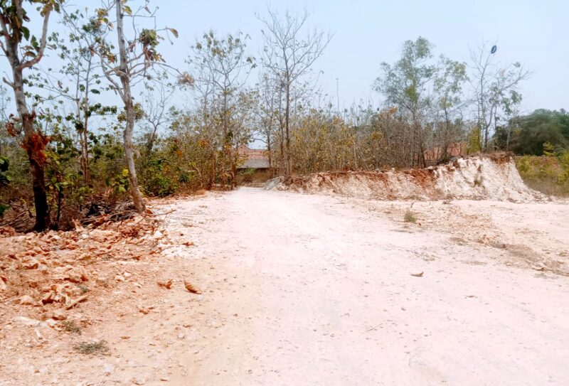 Salah satu lokasi tambang sirtu Desa Temoran, Kecamatan Omben, Sampang. (KLIKMADURA)