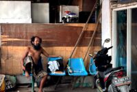 Salah satu ODGJ yang berkeliaran di Pasar Blega, Kabupaten Bangkalan. (KLIKMADURA)