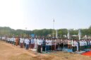 Ratusan warga menggelar sholat istisqa di Lapangan Alun-alun, Sampang. (ALI MUCHTAR / KLIKMADURA)