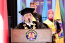 Rektor Universitas Madura, Dr. Drs. EC. H. Gazali, M.M., saat menyampaikan pidato pada Wisuda ke-37 di Ballroom Hotel Odaita, Pamekasan. (KLIKMADURA)
