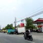 Kendaraan antre solar di SPBU Blumbungan, Rabu (28/10/2026). (LAILIYATUN NURIYAH/KLIK MADURA).
