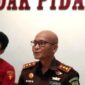 Kepala Kejaksaan Negeri (Kajari) Sampang, Moh. Iqbal saat memberikan keterangan pers. (KLIKMADURA)