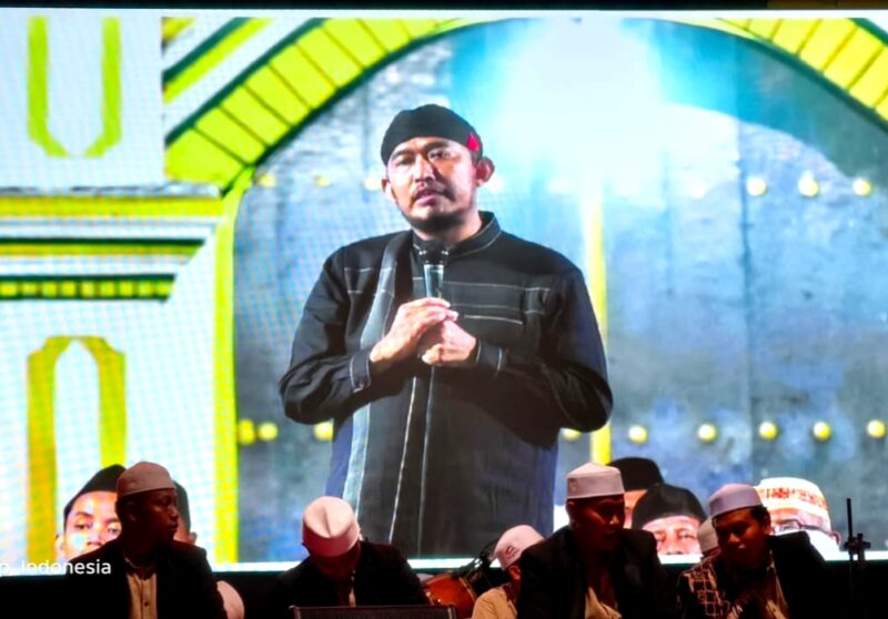 Bupati Sumenep Dr. Achmad Fauzi Wongsojudo menyampaikan sambutan saat haul raja-raja. (KLIKMADURA)