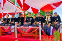 Bupati Sumenep Dr. Achmad Fauzi Wongsojudo (kanan) saat menghadiri upacara peringatan Hari Jadi ke-757 Kabupaten Sumenep. (KLIKMADURA)