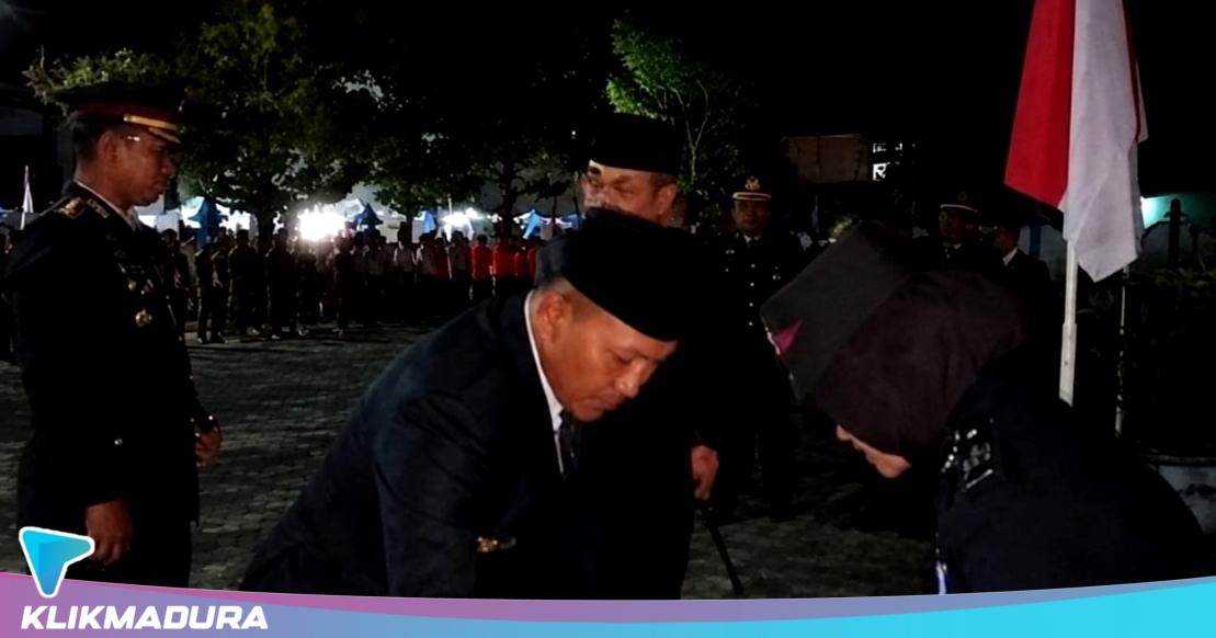 Di TMP Kusuma Negara, Bupati Sampang Bersama Forkopimda Kenang Pengorbanan Para Pahlawan