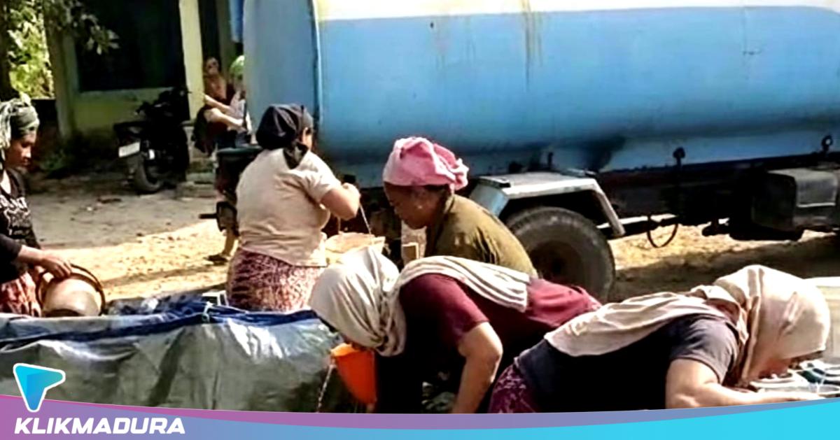 Kemarau Panjang, Warga Larlar Sampang Harus Beli Air Bersih Rp800 Ribu