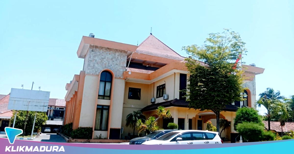 Pernah Gagal Akibat Tak Penuhi Kuorum, Kini Rapat Paripurna DPRD Sampang Kembali Molor